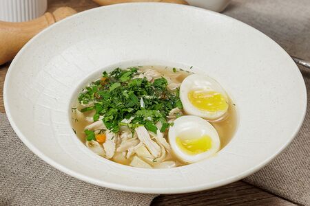 Куриный суп с домашней лапшой