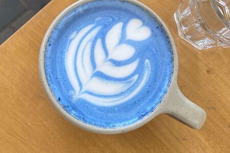 Голубая матча