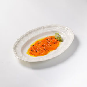 Карпаччо из лосося с гуакамоле