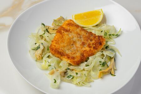 Филе судака "Пиканте" с жареным чесноком и овощами