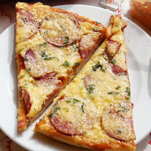 Пицца Студенческая (кусочек)