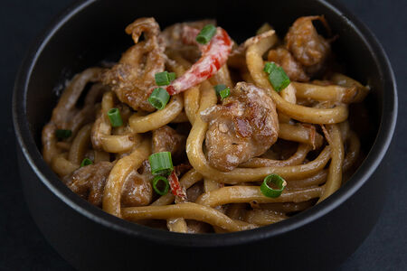 Удон сливочный с курицей