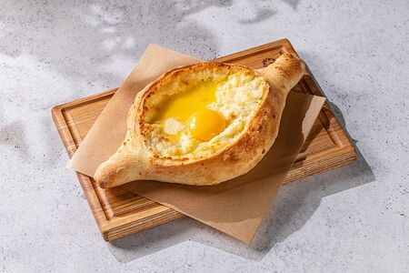 Хачапури по-аджарски классическое