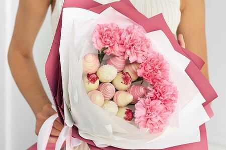 Букет из клубники Канны