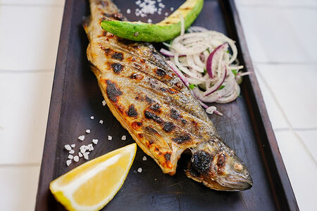 Форель на гриле