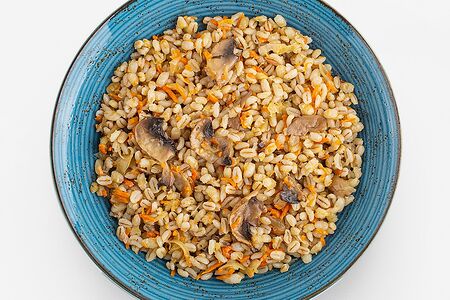 Перловка по-монастырски с грибами