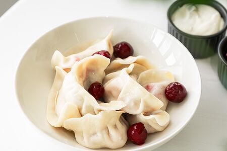 Вареники с вишней