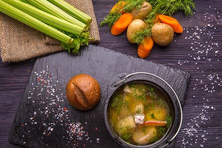 Куриный суп с лапшой