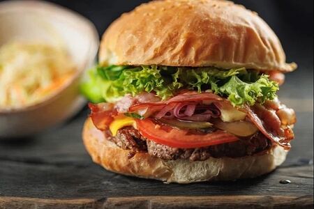 Бургер говяжий Black Angus