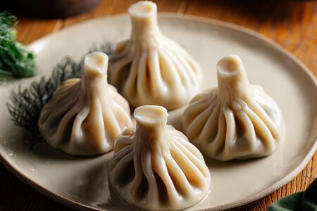 Хинкали с курицей и пряными специями