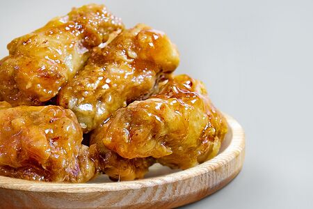 Крылья Ханни в медовом соусе