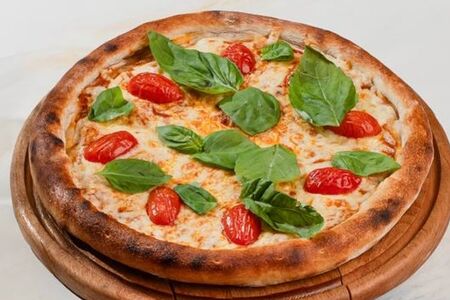 Маргарита с томатами черри 