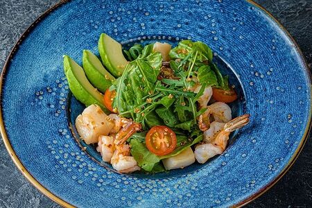 Микс-салат с морепродуктами