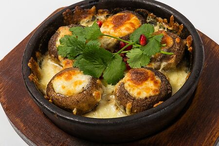 Шампиньоны, запеченные с сыром