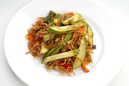 Вермишель с овощами