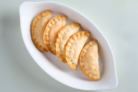 Чебуреки Барбажуан с икрой форели