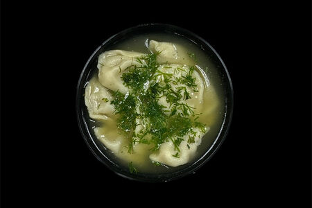 Пельмени с бульоном