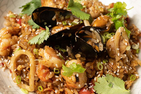 Жареный рис с морепродуктами