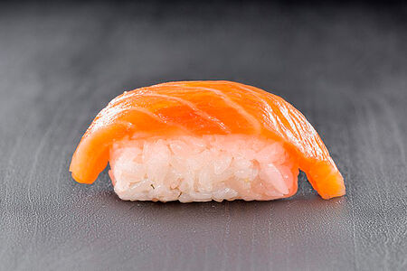 Суши Лосось