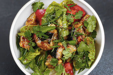 Салат из томатов и баклажана