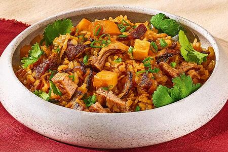 Рис но-ми со свининой