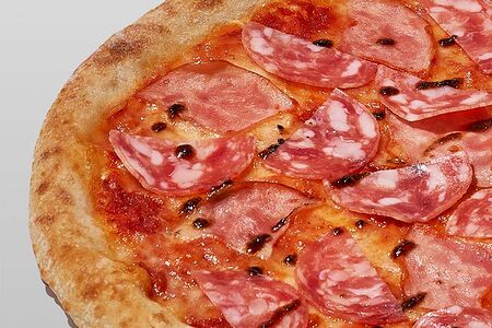 Пицца Сальчичон трюфельный