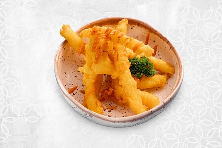 Кальмар темпура с соусом том ям