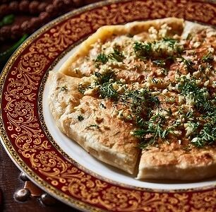 Нан с чесноком