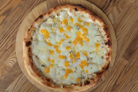 Пицца 4 сыра 