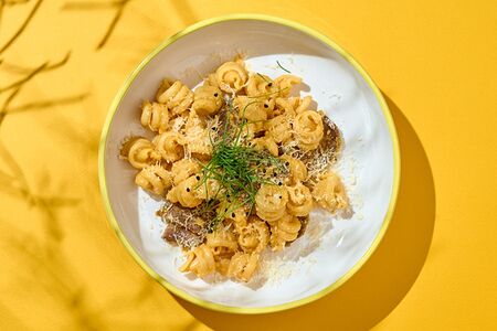 Фунгетти с индейкой и сливочными опятами