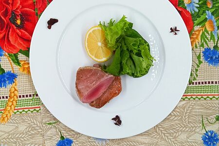 Стейк из филе тунца