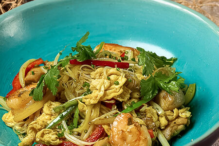 Стеклянная лапша по-сингапурски