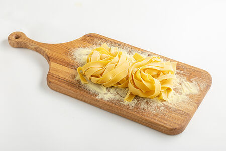 Паста домашняя с куркумой Папарделле 200г (2 гнезда)