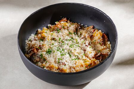 Домашнее орзо с лисичками и трюфелем