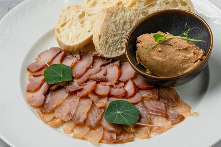 Трио мраморного сома