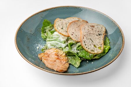 Цезарь с цыпленком гриль