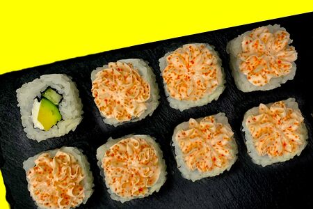 Ролл Лава с авокадо