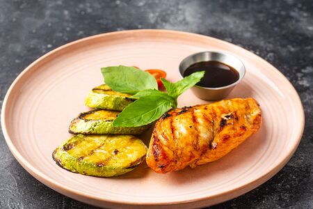 Стейк из куриной грудки