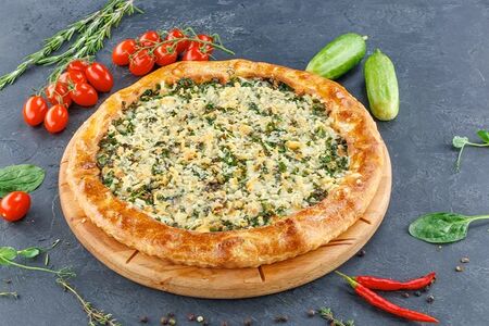 Хачапури по-деревенски с зеленью