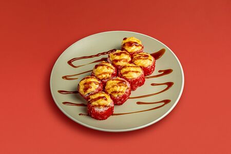 Ролл Калифорния с тунцом гриль