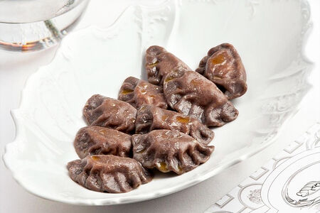 Черемуховые вареники с творогом