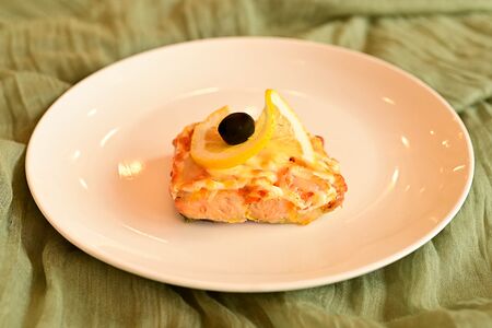 Кета запеченная