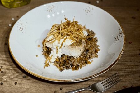 Судак жареный с томленой полбой