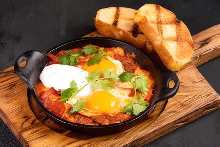 Шакшука с пиканьей