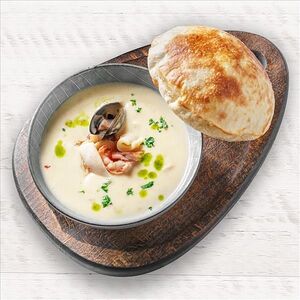 Суп Клэм-чаудер с морепродуктами