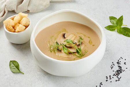 Крем-суп из лесных грибов 