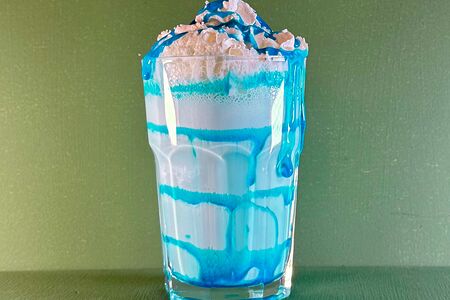 Молочный коктейль Уренгойское небо