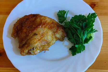 Бедро куриное жареное