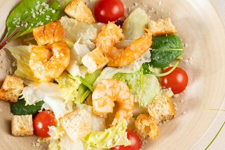 Цезарь с креветками 