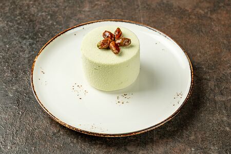 Мусс фисташковый (вишня)